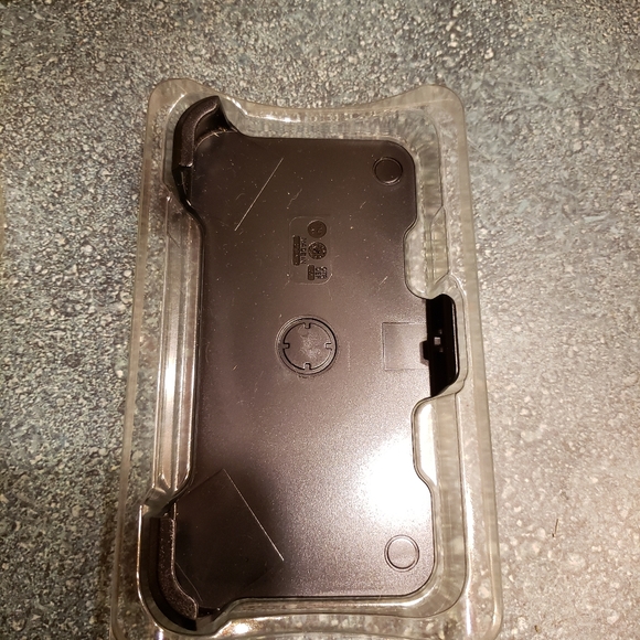 OtterBox Holster - Picture 3 of 4